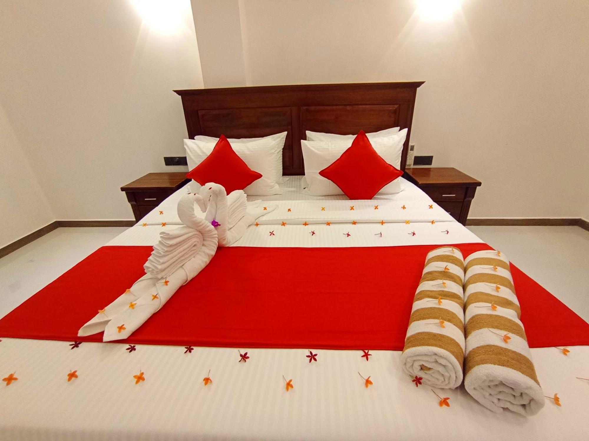 Crown Breeze Otel Ahangama Dış mekan fotoğraf