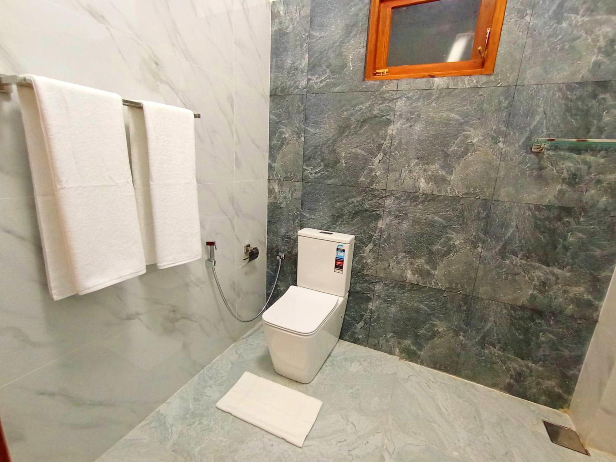 Crown Breeze Otel Ahangama Dış mekan fotoğraf